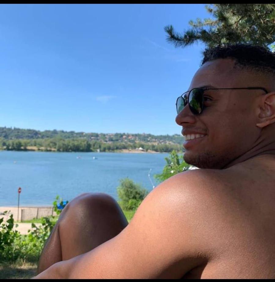 Theodor - Annonce gay à Hélécine Profil de Theodor, 41 ans, Annonce gay à Hélécine (Brabant wallon)
