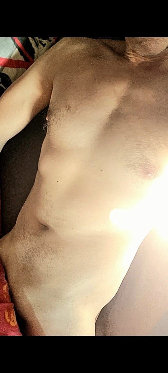 Rashid - Annonce gay à Beauvechain Profil de Rashid, 26 ans, Annonce gay à Beauvechain (Brabant wallon)