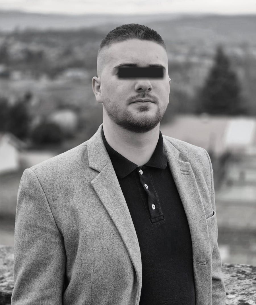 Profil de Raffaele, 26 ans, Annonce gay à Waterloo (Brabant wallon)