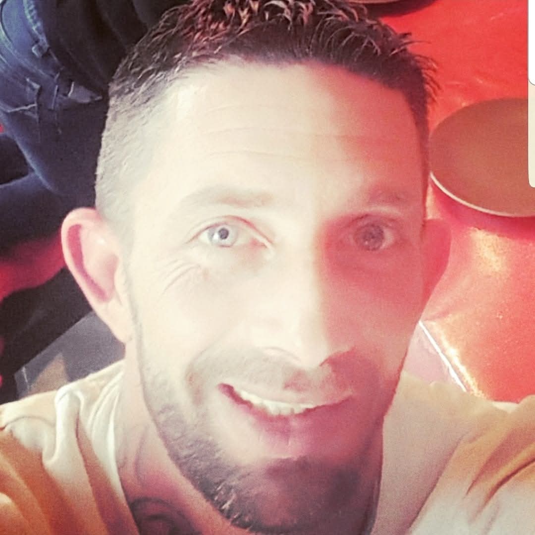 Profil de Saint, 36 ans, Annonce gay à Ottignies-Louvain-la-Neuve (Brabant wallon)