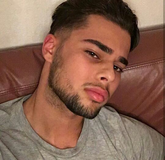 Ousseni - Annonce gay à Ittre Profil de Ousseni, 22 ans, Annonce gay à Ittre (Brabant wallon)