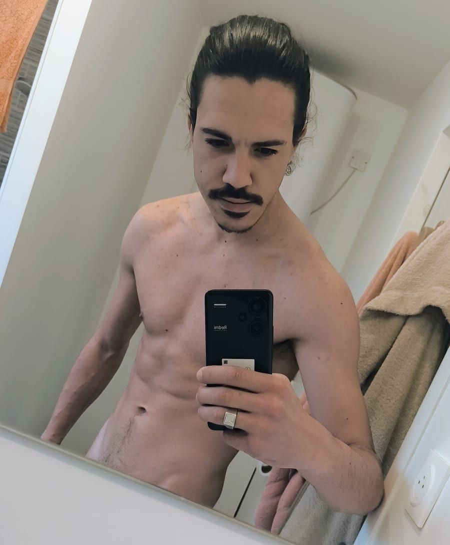 Profil de Cristian, 43 ans, Annonce gay à La Hulpe (Brabant wallon)