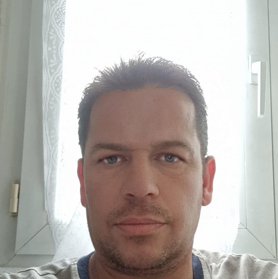 Abderrahim - Annonce gay à Mont-Saint-Guibert Profil de Abderrahim, 40 ans, Annonce gay à Mont-Saint-Guibert (Brabant wallon)