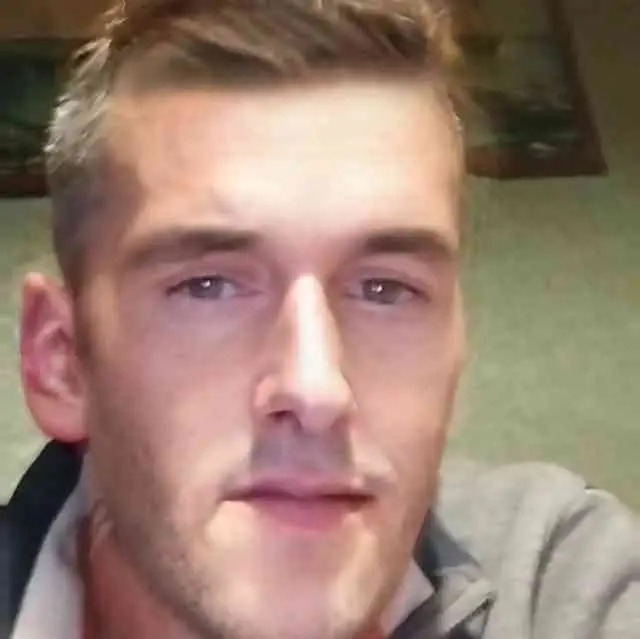 Profil de Ottman, 36 ans, Annonce gay à Genappe (Brabant wallon)