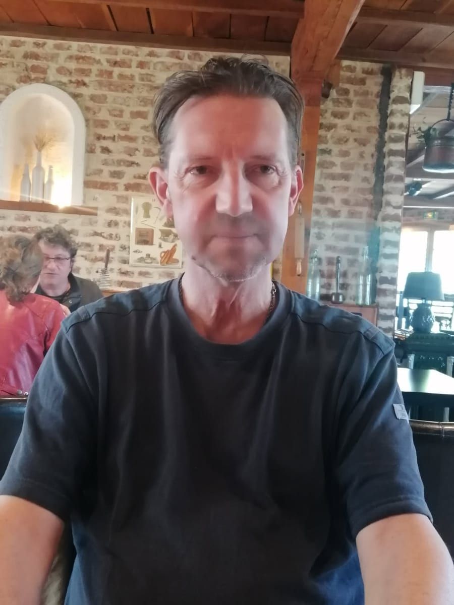 Profil de Damir, 41 ans, Annonce gay à La Hulpe (Brabant wallon)