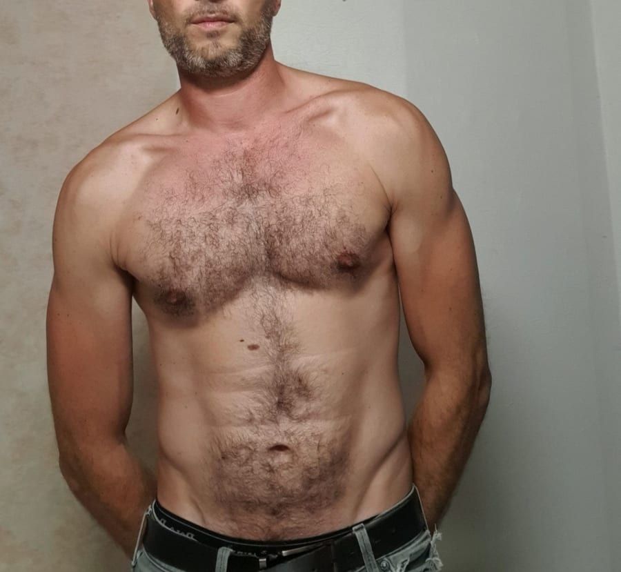 Karamba - Annonce gay à Hélécine Profil de Karamba, 22 ans, Annonce gay à Hélécine (Brabant wallon)