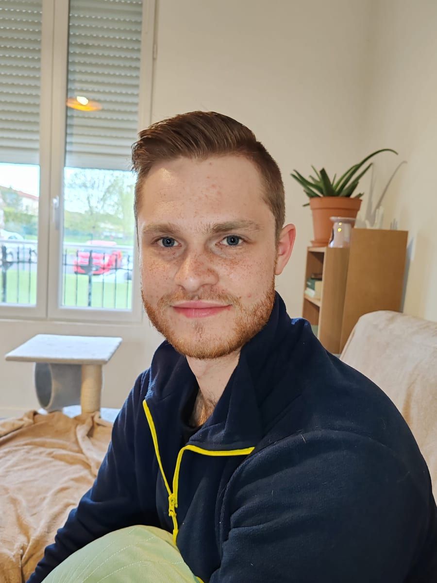 Profil de Zeno, 35 ans, Annonce gay à Walhain (Brabant wallon)