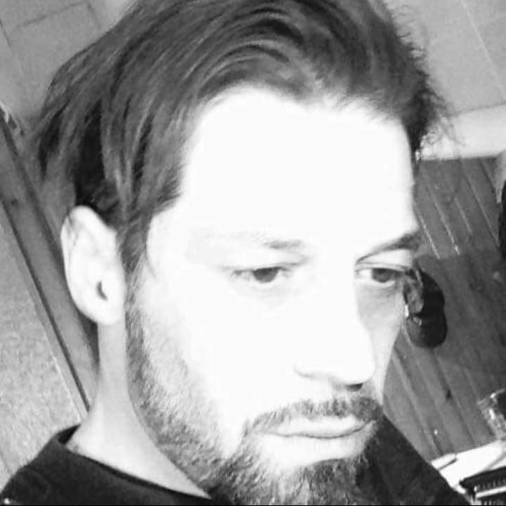 Ersen - Annonce gay à Incourt Profil de Ersen, 27 ans, Annonce gay à Incourt (Brabant wallon)