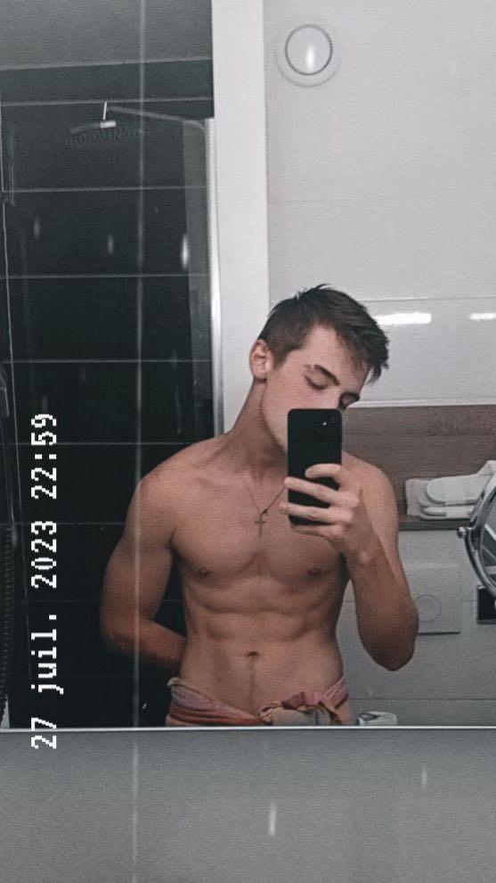 Profil de Silly, 34 ans, Annonce gay à La Hulpe (Brabant wallon)