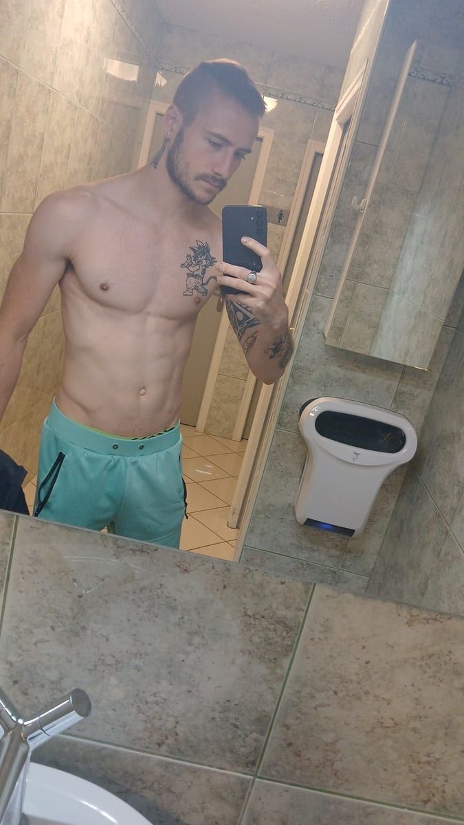 Profil de Lilian, 26 ans, Annonce gay à Lasne (Brabant wallon)