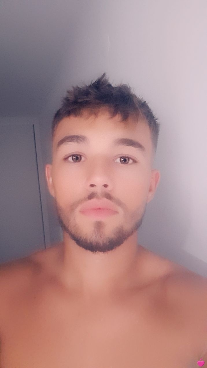 Bastian - Annonce gay à Incourt Profil de Bastian, 43 ans, Annonce gay à Incourt (Brabant wallon)