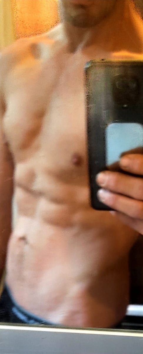 Profil de Kolya, 39 ans, Annonce gay à Genappe (Brabant wallon)